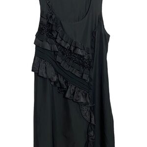 BANANA REPUBLIC - BLACK SHIFT DRESS ADORNED WITH 5 LAYERS OF RUFFLES - SZ - B4